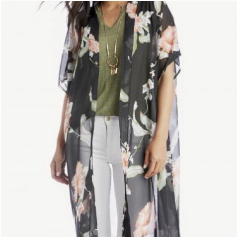 Sole Society Floral Kimono one size. Never worn.